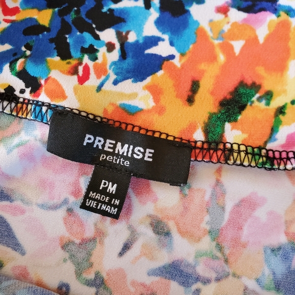 Premise Size PM Knee Length Floral Skirt - Picture 4 of 6